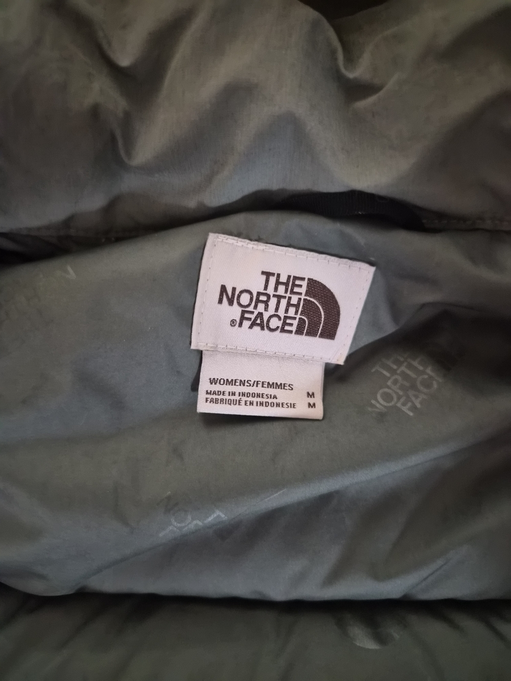 The North Face Women’s Sage Green Puffer Coat with Belt - Picture 5 of 10
